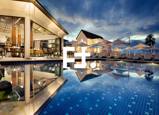 left-image-beach-hotel-home1